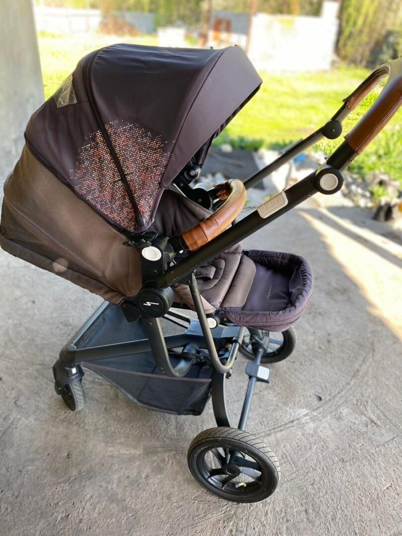 Коляска от бренда скиллмах