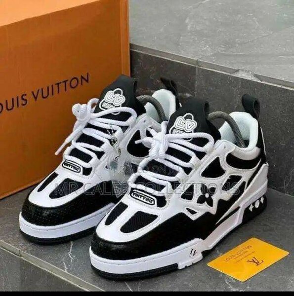 Louis Vuitton Sneakers