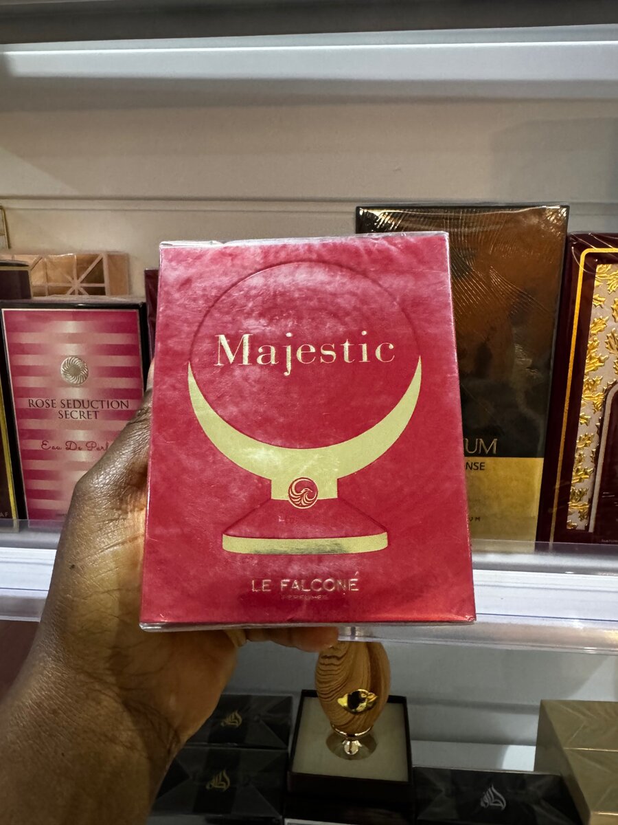 Majestic Le Falcone