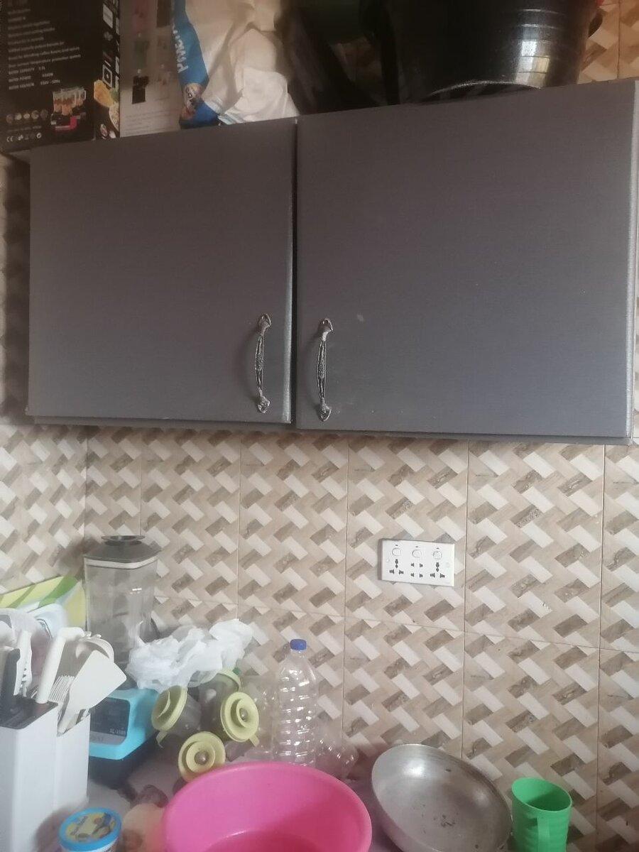 Slightly used Kitchen Cabinet
