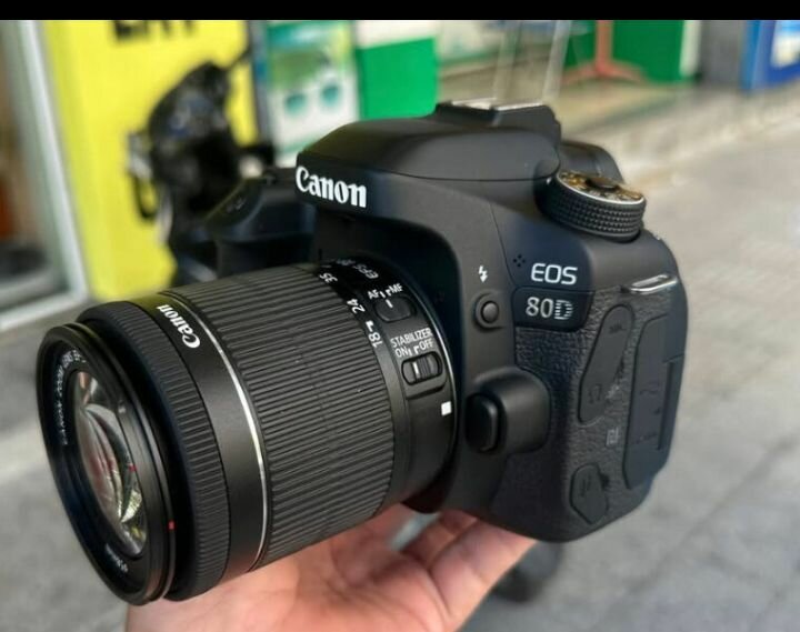Appareil photo Canon EOS 80D