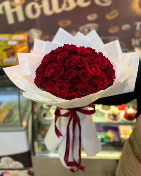 Bouquet de Roses Rouges Éclatantes