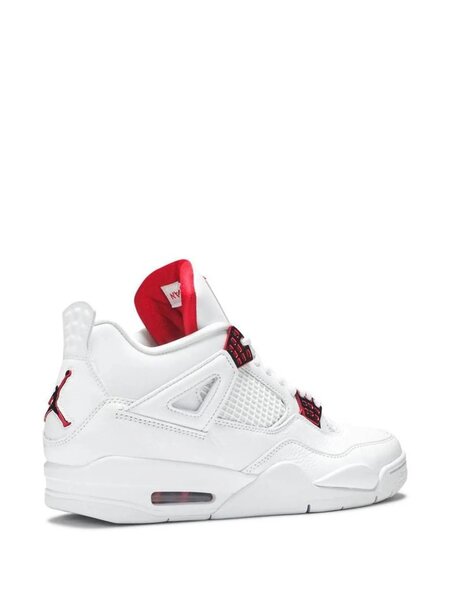 JORDAN RÉTRO 4