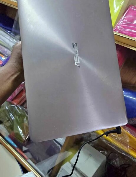 Ordinateur Portable ASUS Élégant