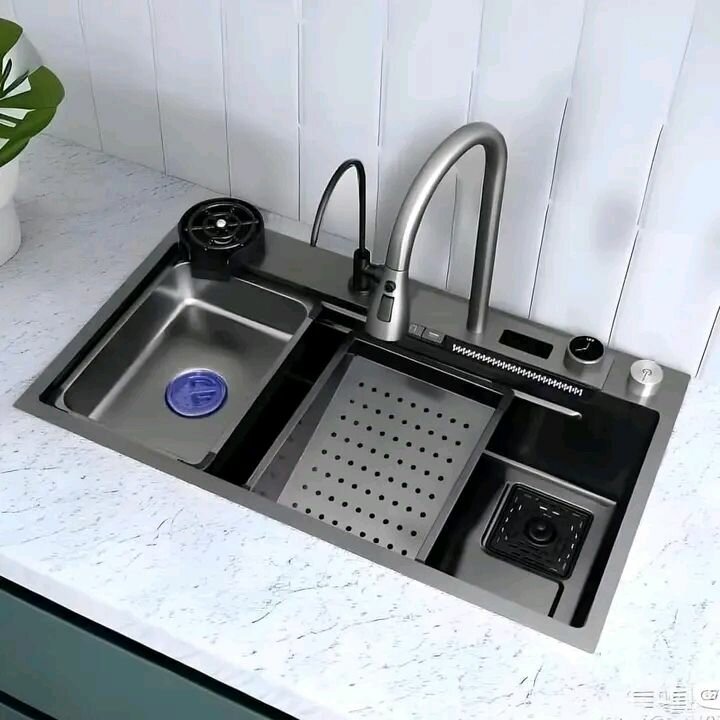 Kitchen sink