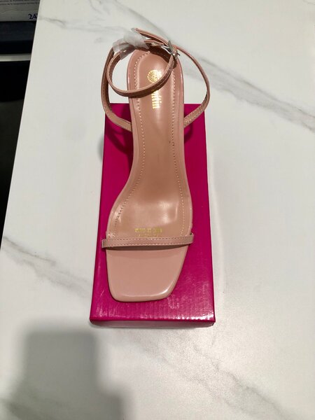 Sandales à talons élégantes