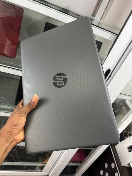 Brand New Hp 250   G8