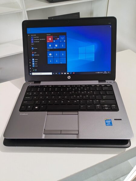 HP Elitebook 820 G1