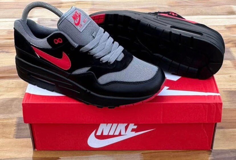 Nike Air Max Sneakers