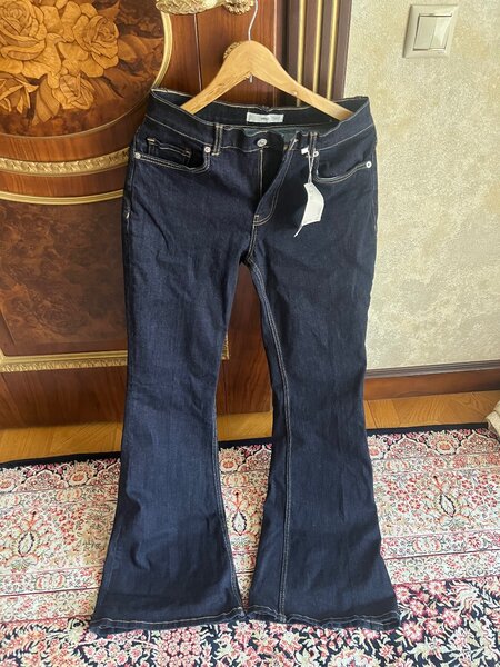 Джинсы новые манго оригинал