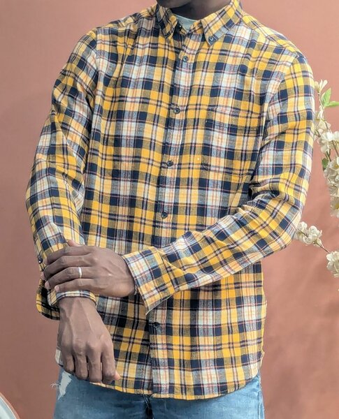 Chemise à carreaux jaune homme