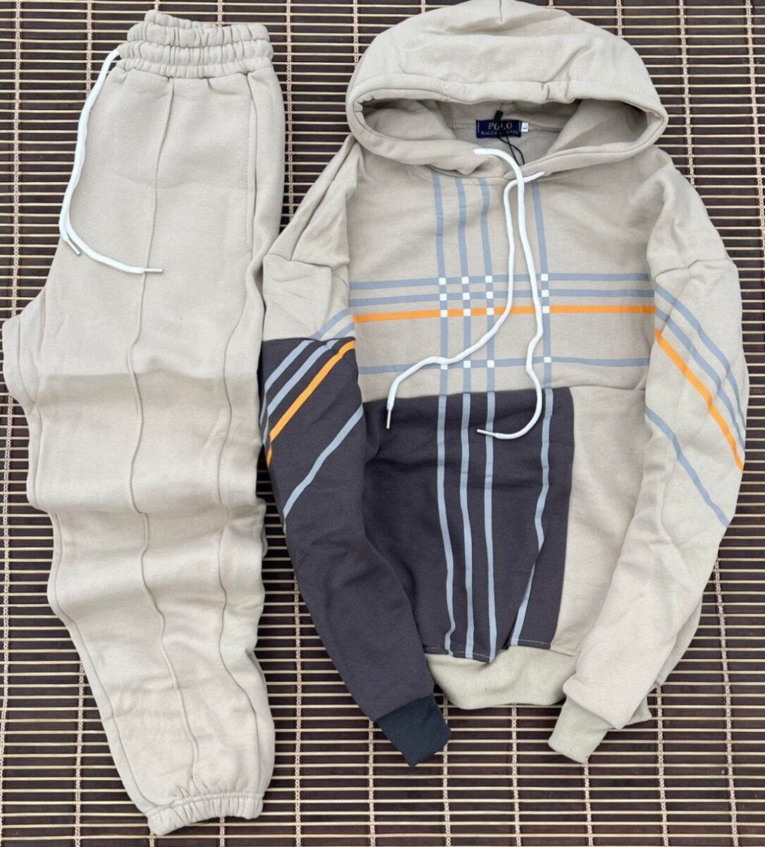 Ensemble de jogging coloré