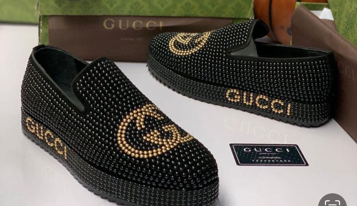 Chaussures élégantes en cuir