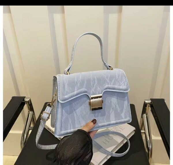 Sac à bandoulière élégante