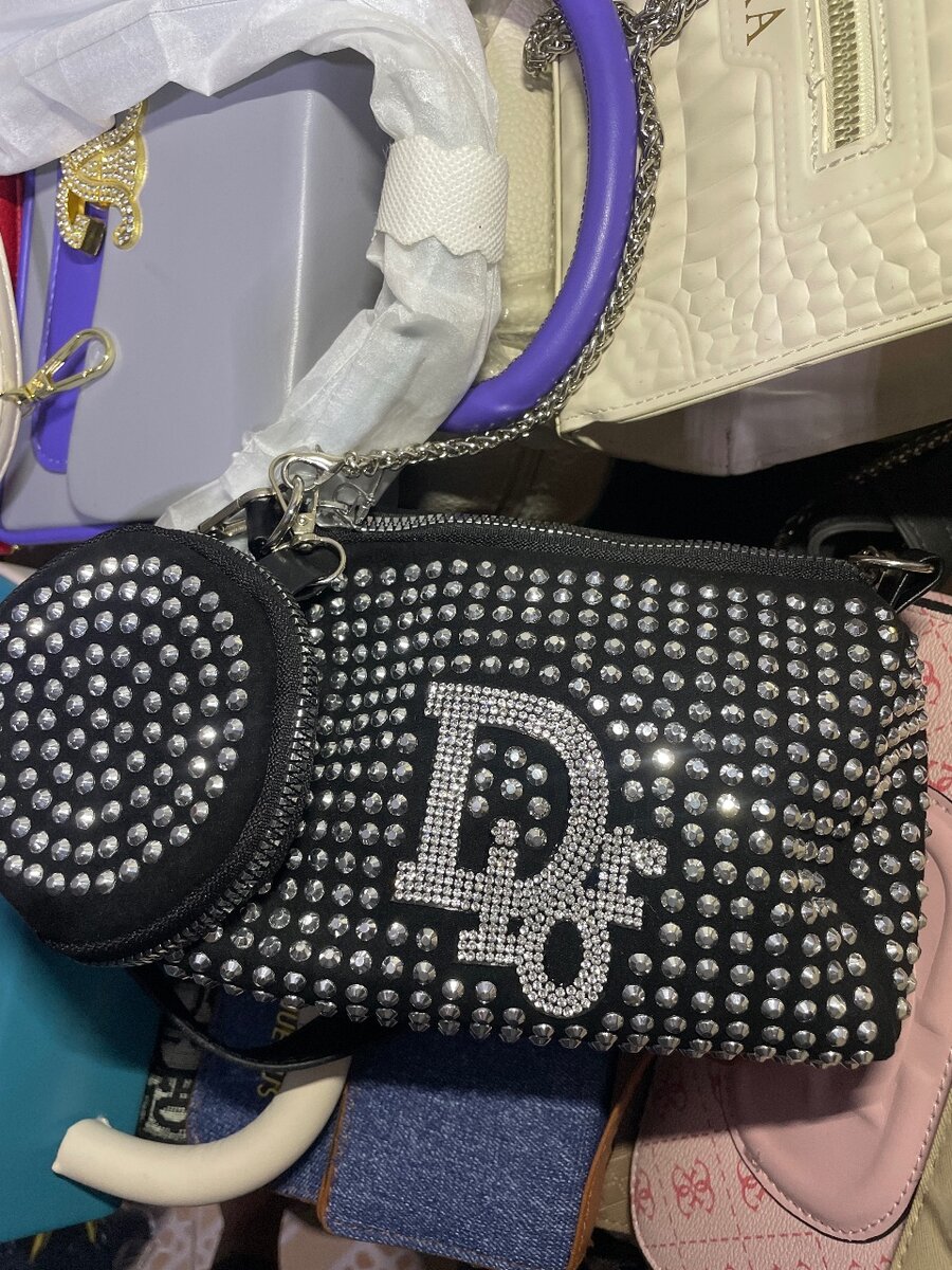 Sac à main strass élégant