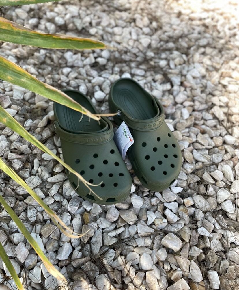 CLASSIC CROCS