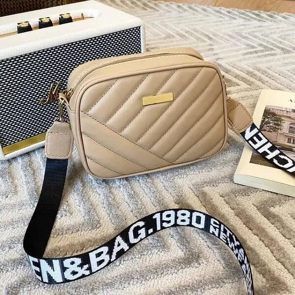 Premium quality Girls trending crossbody bag