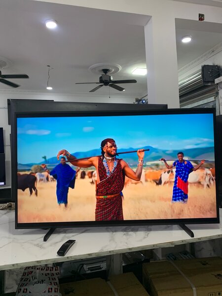 50 inches Samsung Frame TV