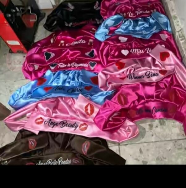 Bonnets de nuit en satin personnalisés