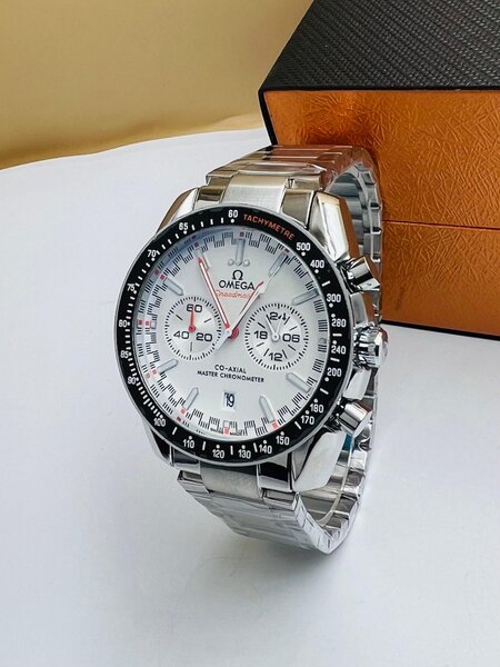 Montre Omega