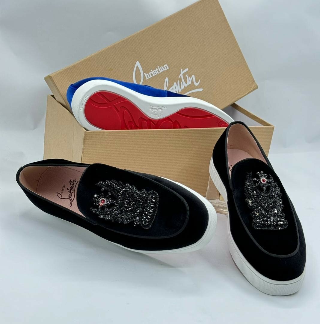CHRISTIAN LOUBOUTIN CLASSIC