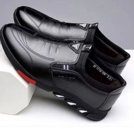 Chaussures en cuir noir pour hommes