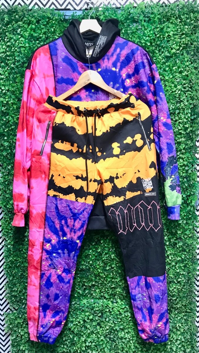 Ensemble de survêtement coloré