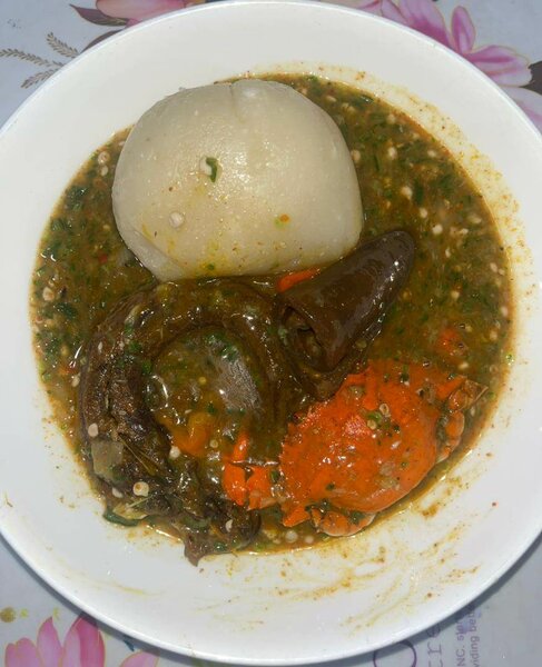 Placali+ sauce kôpê