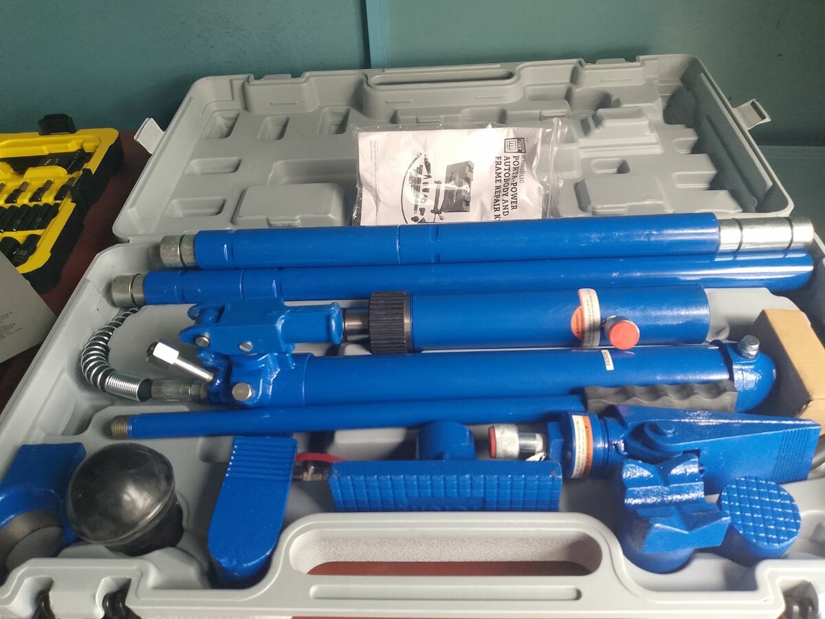 10Ton Hydraulic jack for straighting accident cars