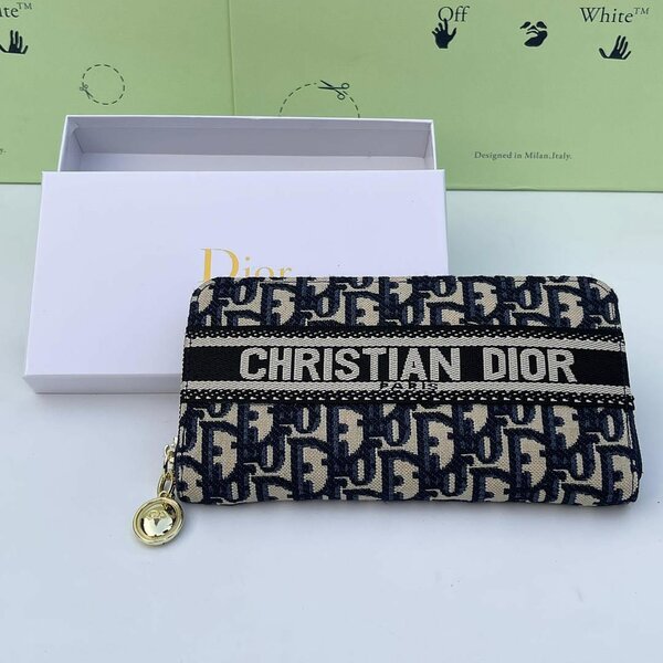 CHRISTIAN DIOR PURSE