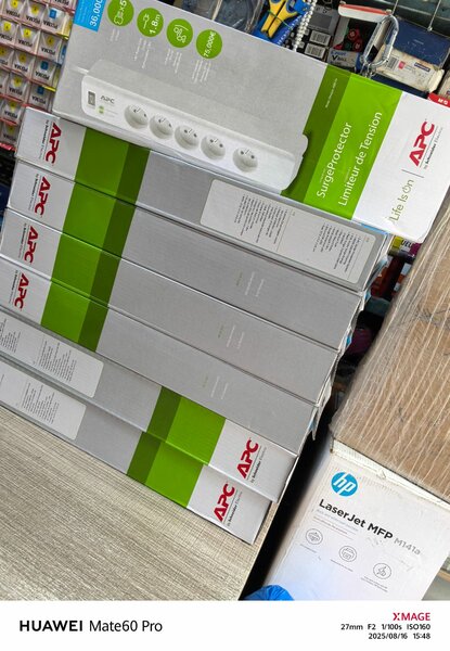 APC Surge Protector 5 Prises