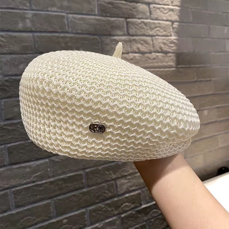 Béret en tricot léger