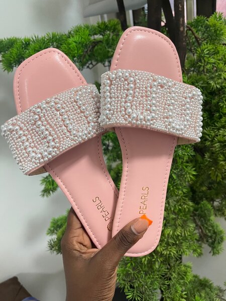 Women Slippers/flip flops