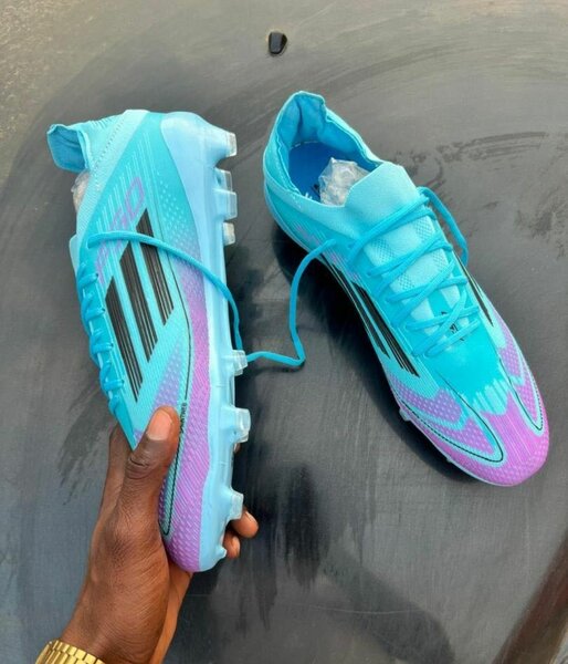 Chaussures de Football Dynamiques