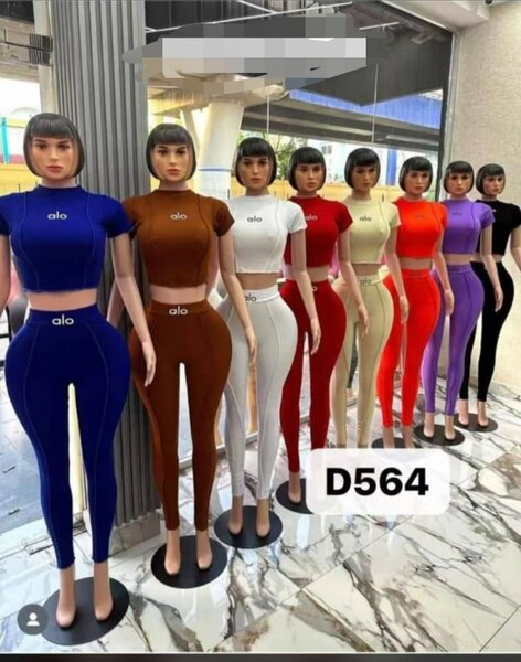 Ensemble sport femme coloré