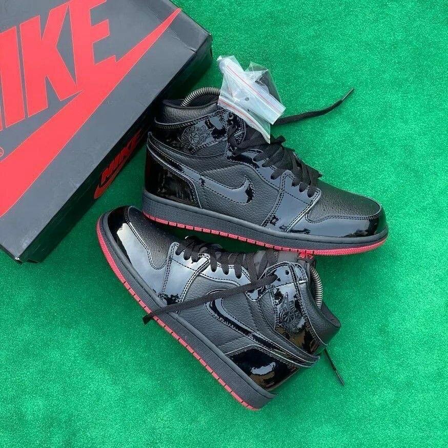 Air Jordan 1 high (red and black )