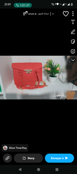 Sac à main en cuir rouge élégant