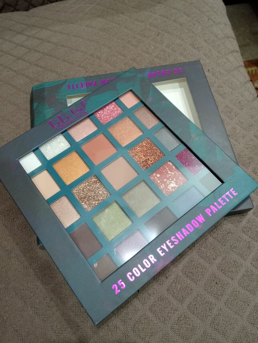 Do do girl eye shadow pallete