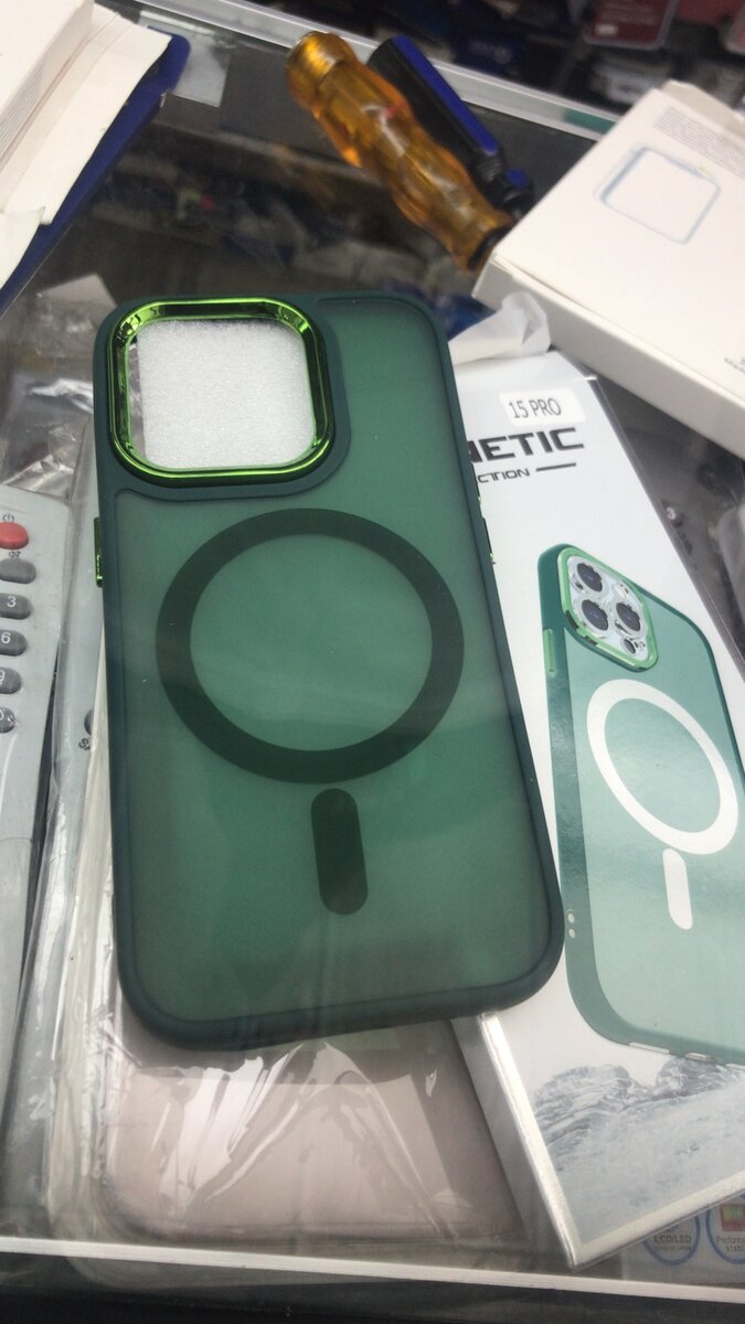 iPhone MagSafe cases