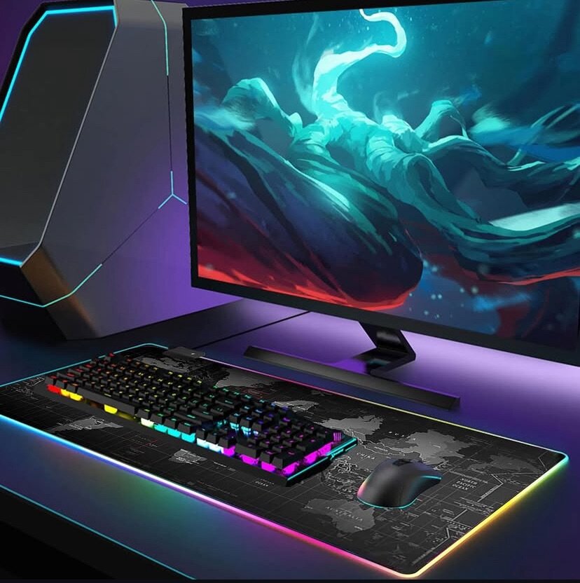WORLD MAP EXTRA LARGE MOUSE RGB PAD