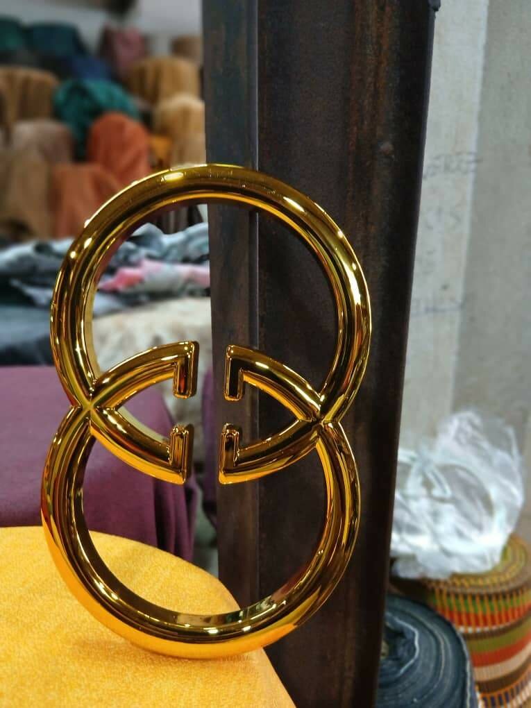 Emblèmes de luxe dorés