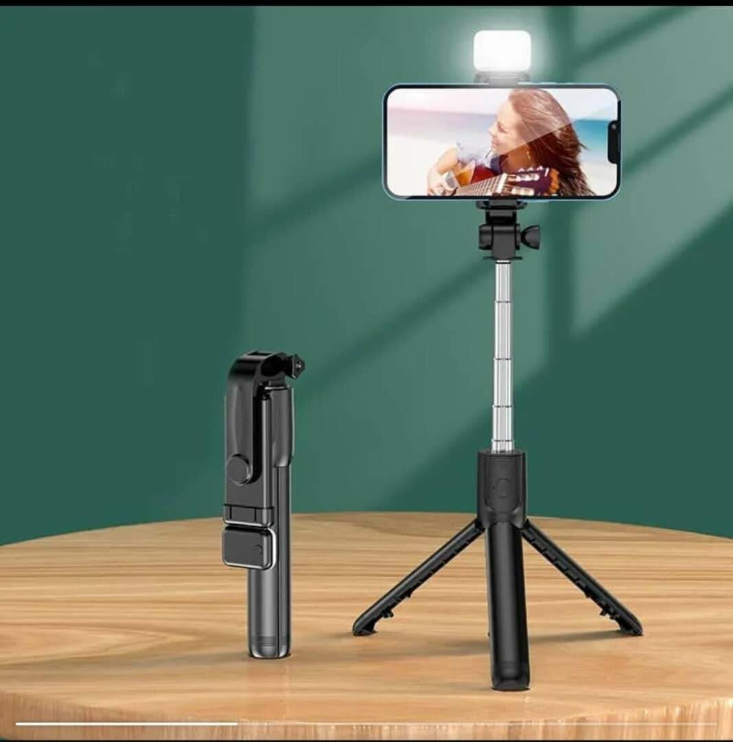 Trépied 1M  télécommande & led