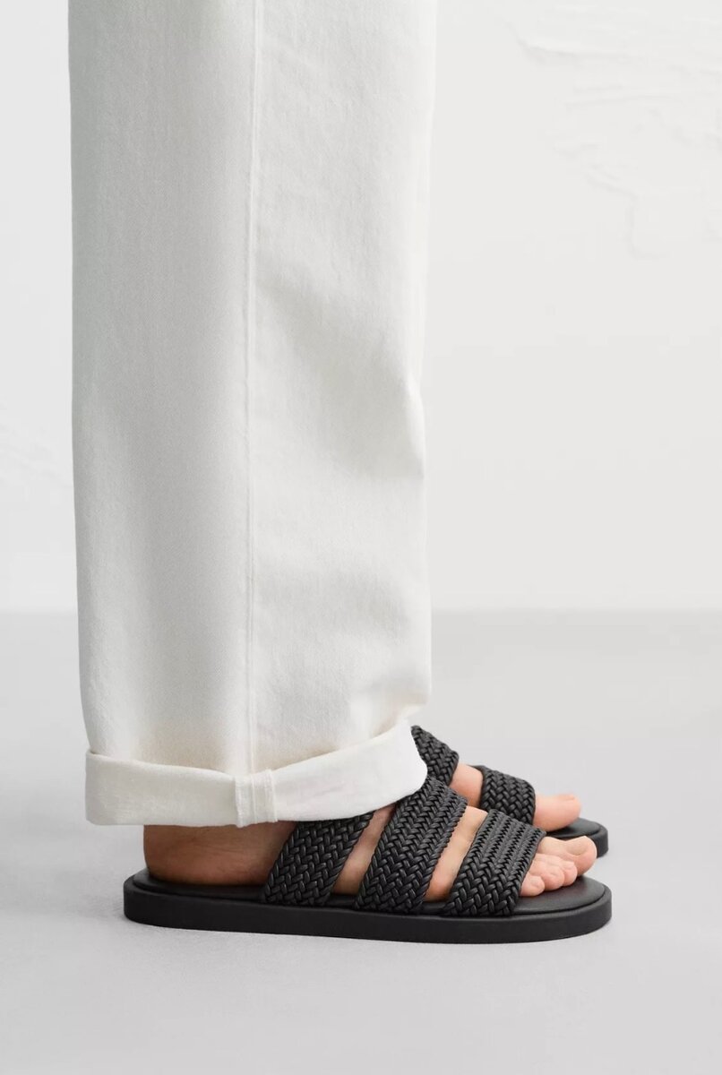 Black Braided sandals Zara