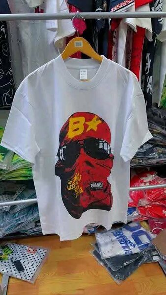 T-shirt imprimé tendance