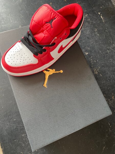 Air Jordan 1 Low(Red and White )