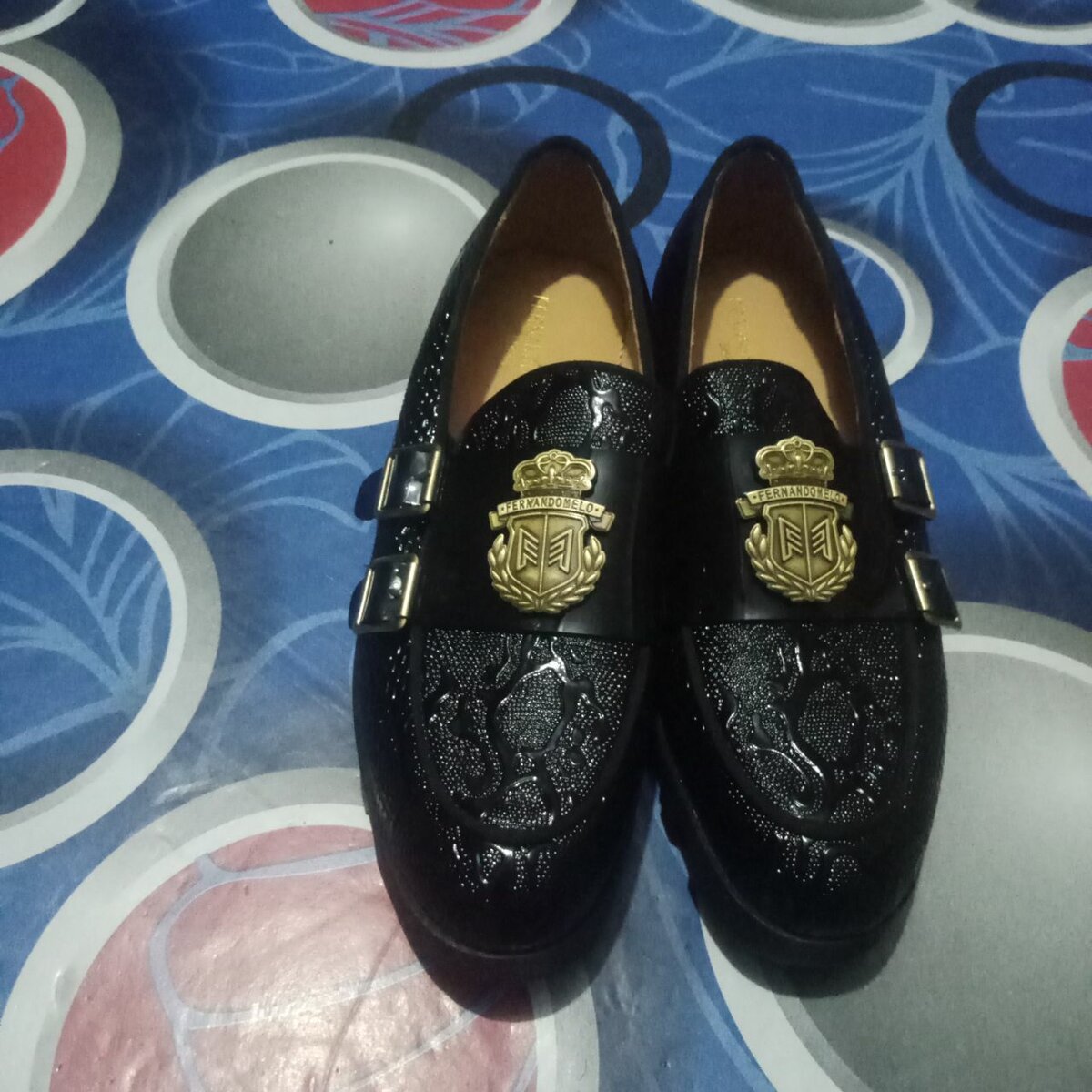 Fashion shoe /Store rejected shoe / size 42