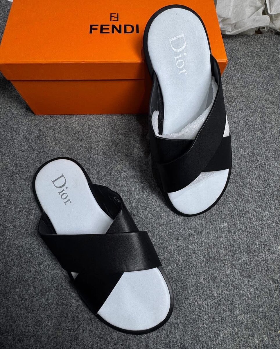 Mules et Sandales de Luxe