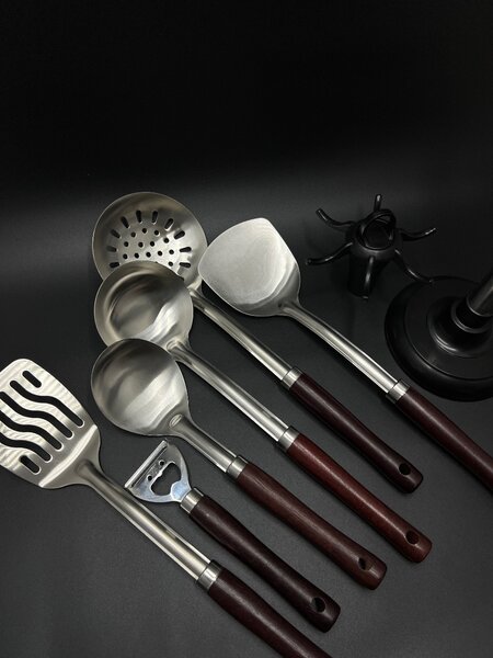 Набор кухонных приборов