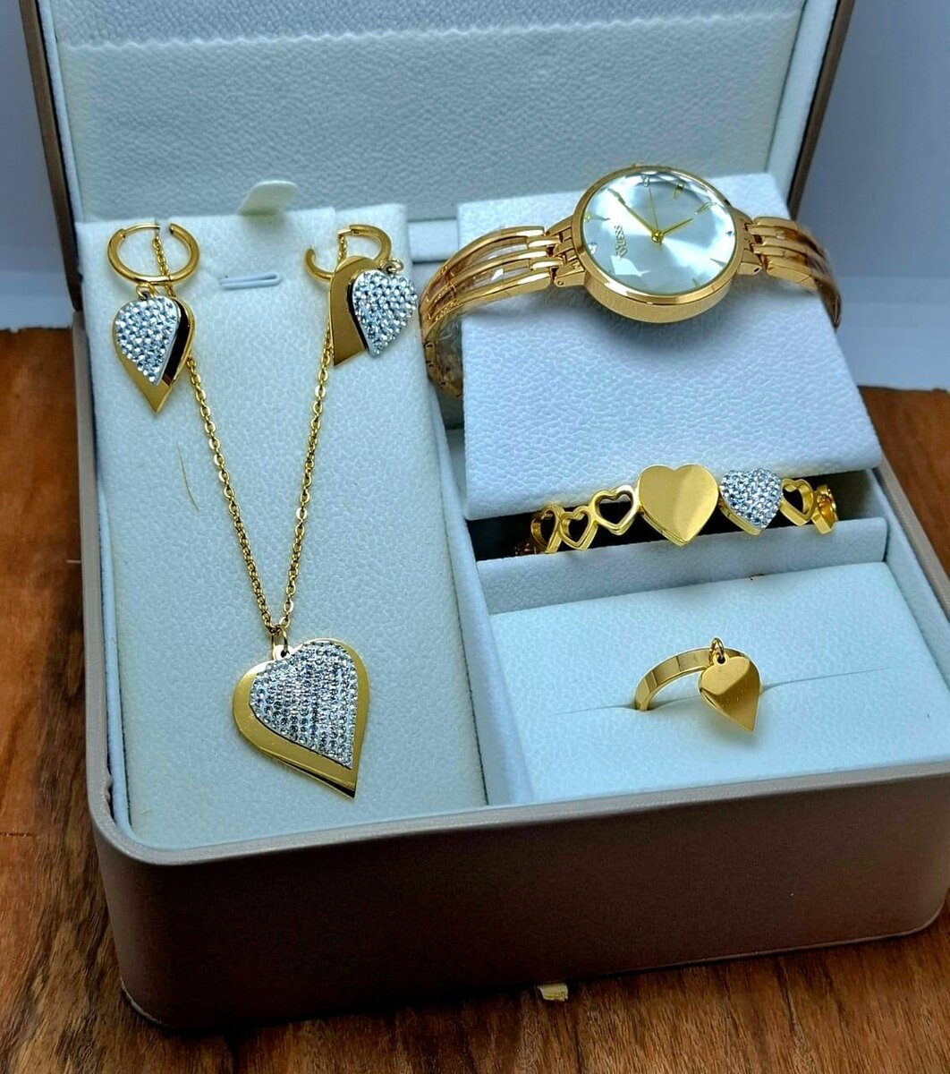 Montre , Bracelet et Chaine