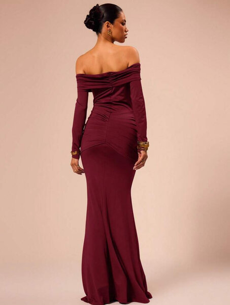 Robe Longue Épaules Dénudées